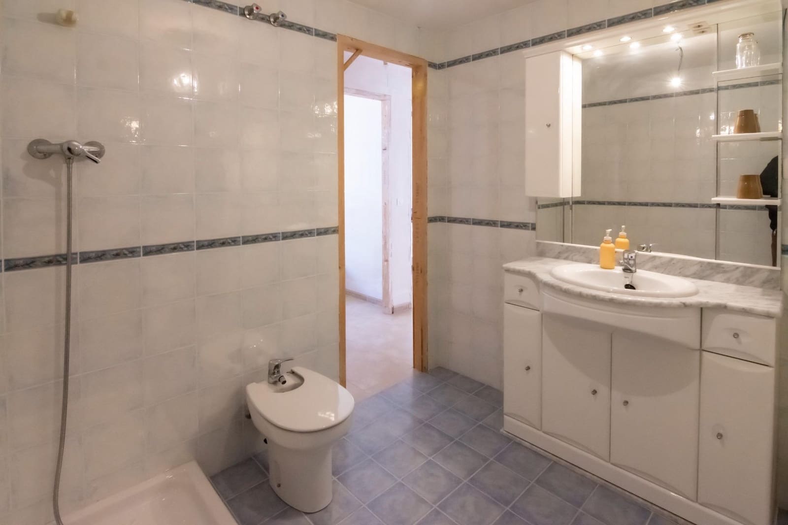 5 chambre Finca/Maison de Campagne à vendre à Fuentes de Ayodar avec garage - 151 000 € (Ref: 9991521)
