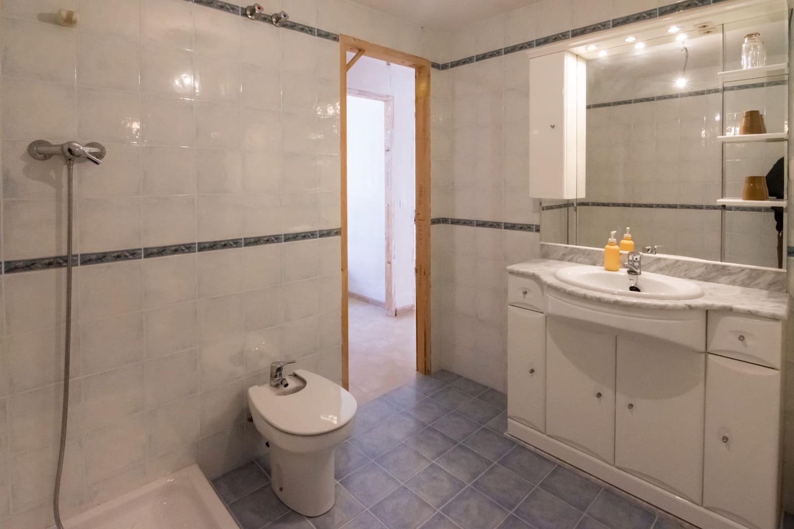 5 chambre Finca/Maison de Campagne à vendre à Fuentes de Ayodar avec garage - 151 000 € (Ref: 9991521)
