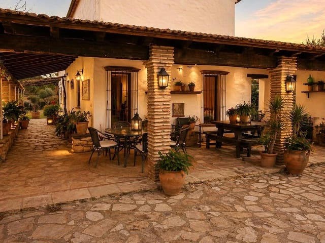 Finca/Casa Rural de 5 habitaciones en Jimena de la Frontera en venta con piscina garaje - 890.000 € (Ref: 9991522)