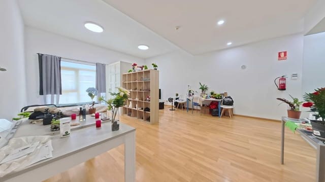 Loft en San Sebastián de los Reyes en venta - 230.000 € (Ref: 9991526)
