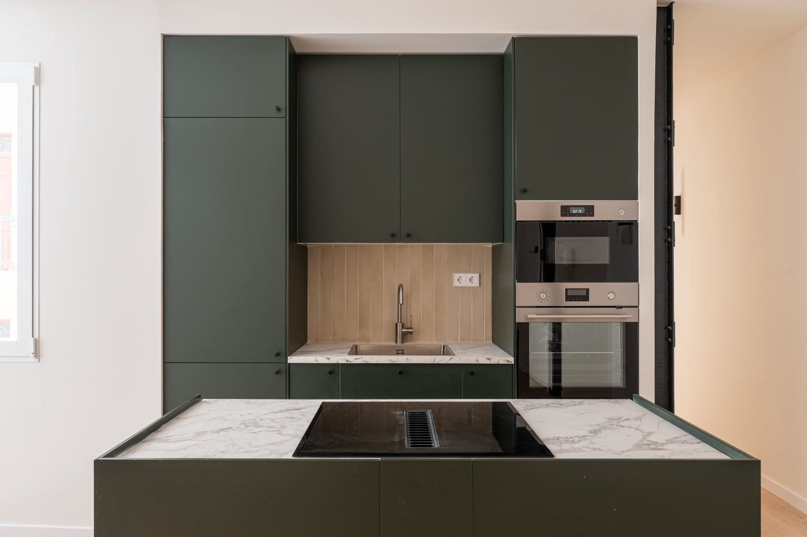 2 slaapkamer Flat te koop in Madrid stad - € 650.000 (Ref: 9950583)