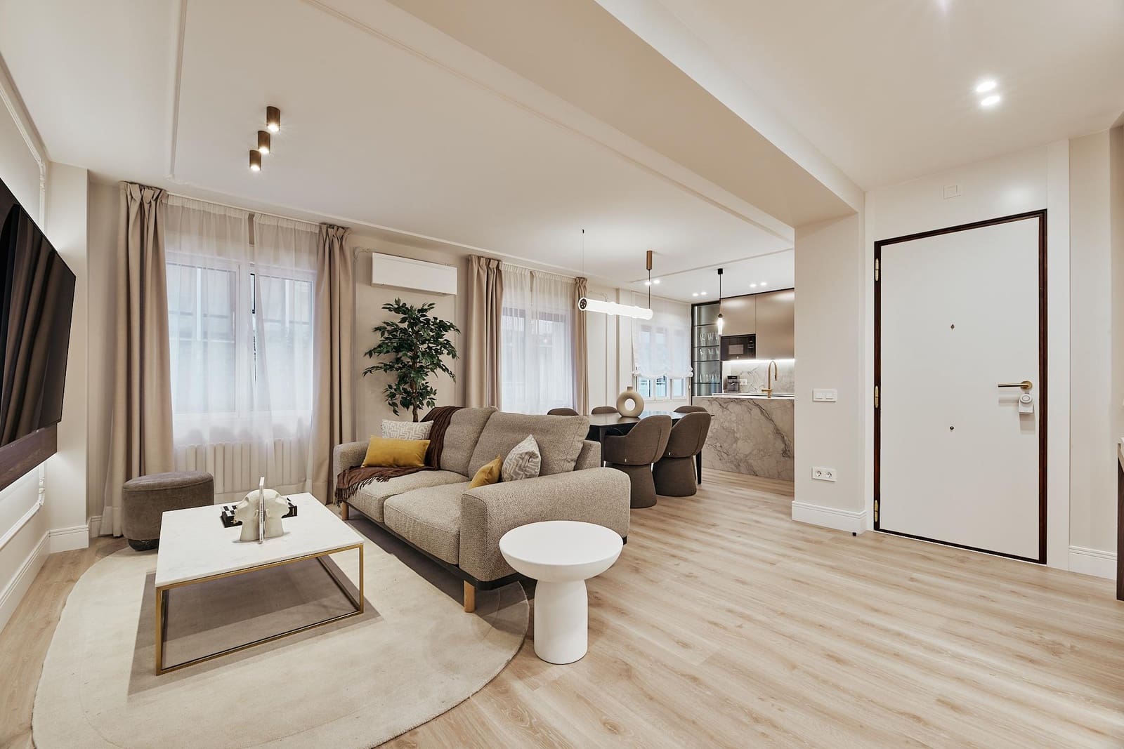 3 slaapkamer Flat te koop in Madrid stad - € 1.659.000 (Ref: 9953394)