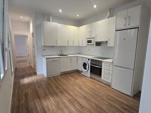 3 quarto Apartamento para arrendar em Madrid cidade - 3 500 € (Ref: 9956015)