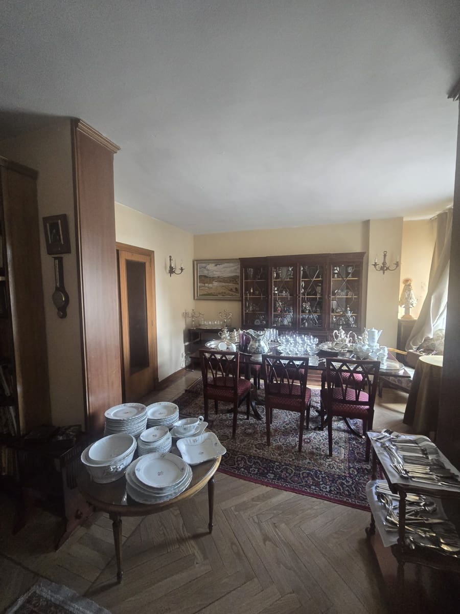 5 sypialnia Mieszkanie na sprzedaż w Miasto Madryt - 967 000 € (Ref: 9990004)