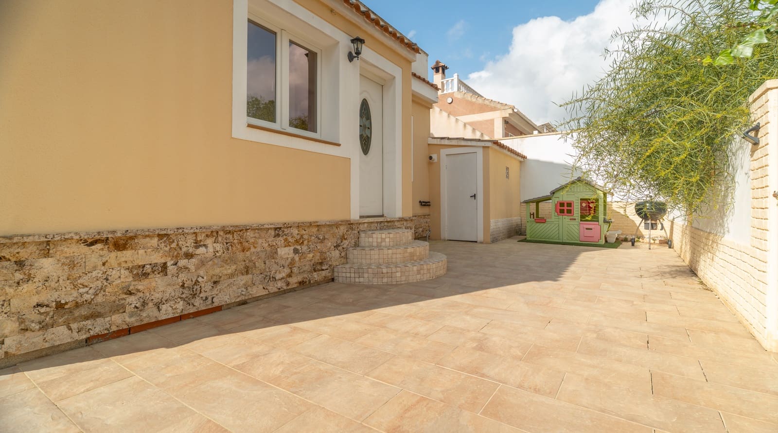 4 bedroom Villa for sale in Pinar de Campoverde with pool - € 359,000 (Ref: 10059543)