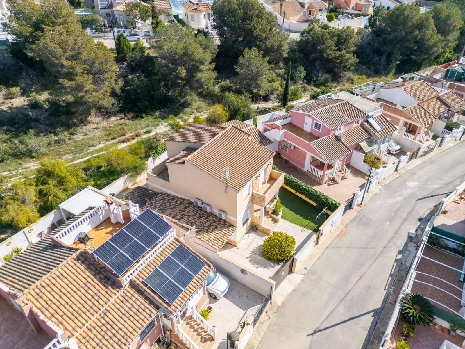 4 bedroom Villa for sale in Pinar de Campoverde with pool - € 359,000 (Ref: 10059543)