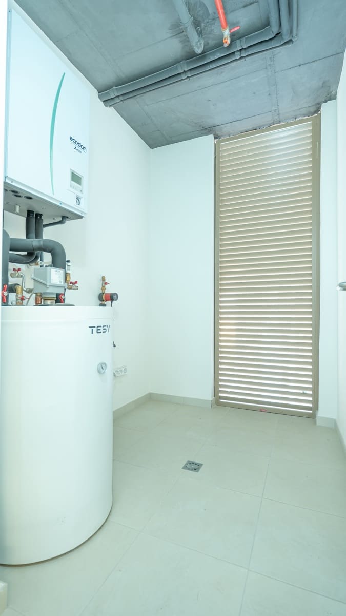Apartamento de 2 habitaciones en Benidorm en venta con piscina - 795.000 € (Ref: 10059545)