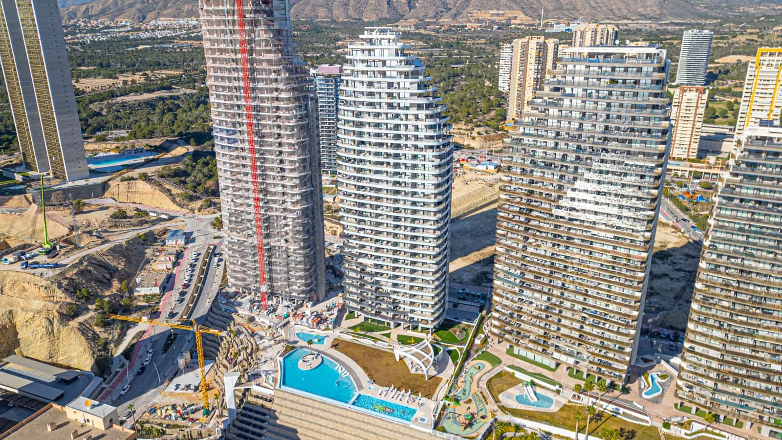 Apartamento de 2 habitaciones en Benidorm en venta con piscina - 795.000 € (Ref: 10059545)