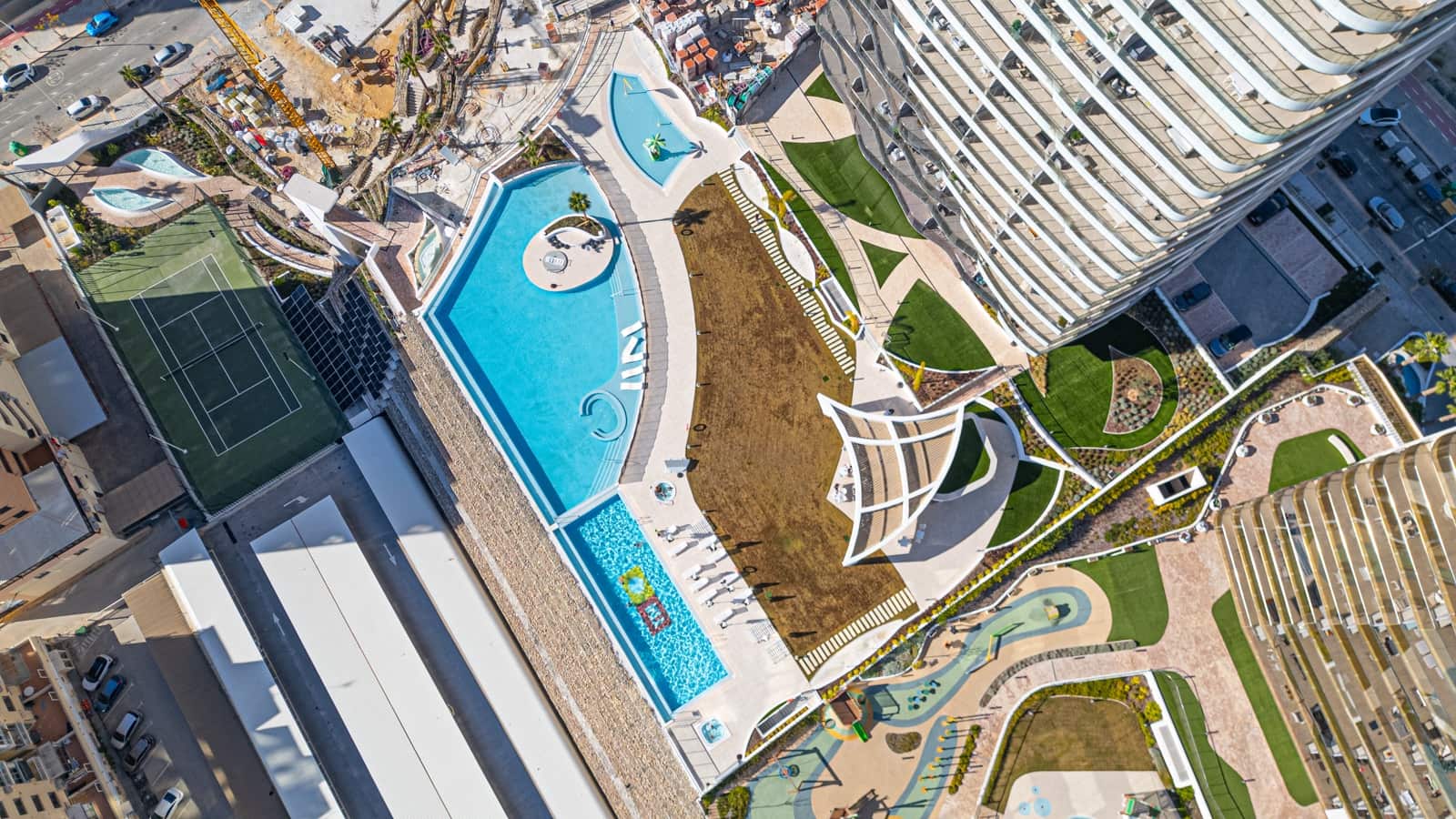 Apartamento de 2 habitaciones en Benidorm en venta con piscina - 795.000 € (Ref: 10059545)