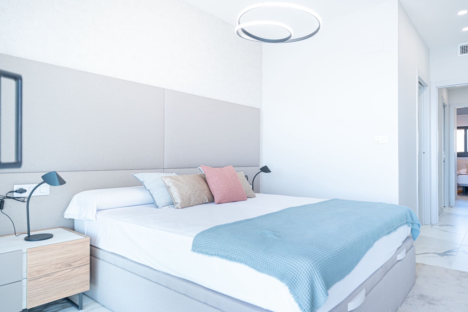 Apartamento de 2 habitaciones en Benidorm en venta con piscina - 795.000 € (Ref: 10059545)