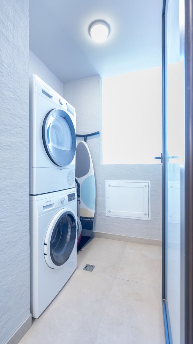 Apartamento de 2 habitaciones en Benidorm en venta con piscina - 795.000 € (Ref: 10059545)
