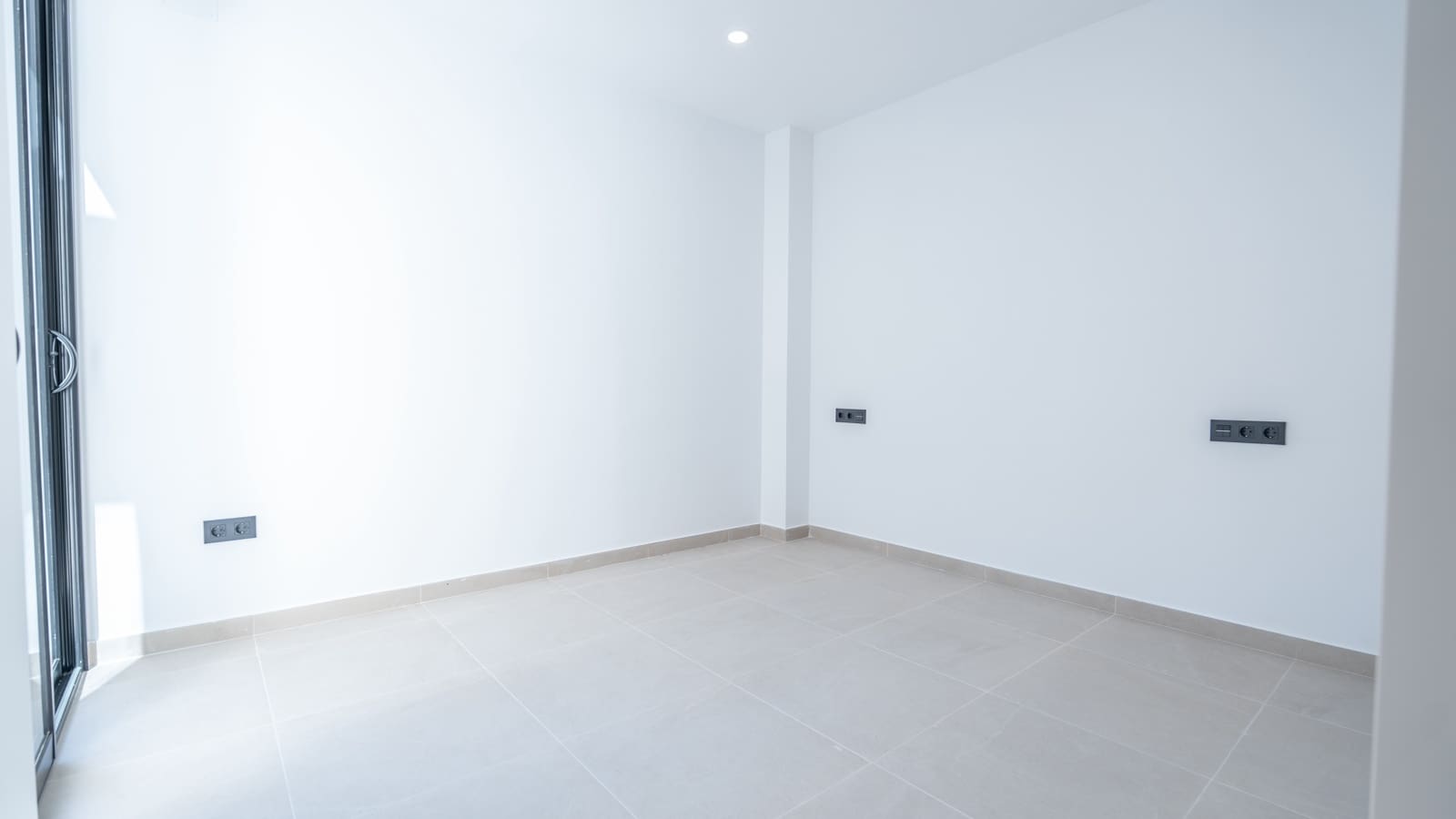 4 bedroom Villa for sale in Torrevieja with pool - € 895,000 (Ref: 10059546)