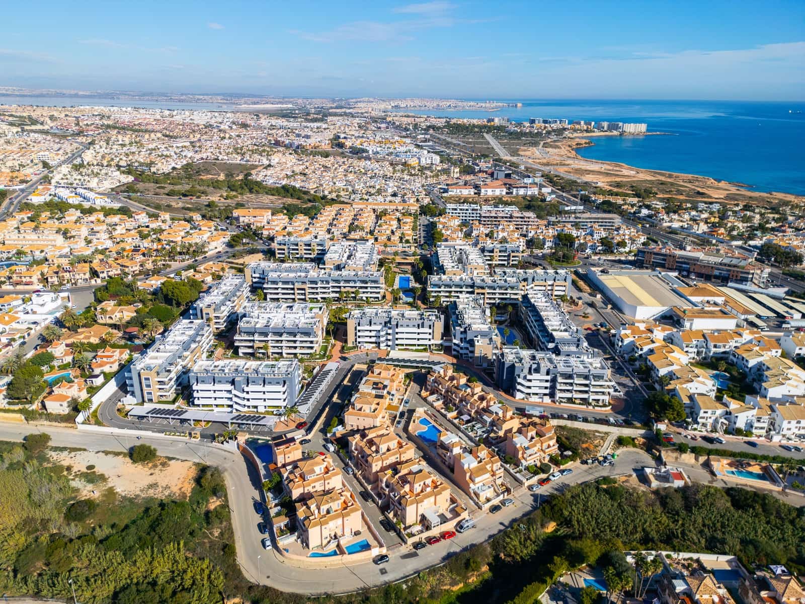 3 sovrum Lägenhet till salu i Playa Flamenca med pool - 515 000 € (Ref: 10059551)