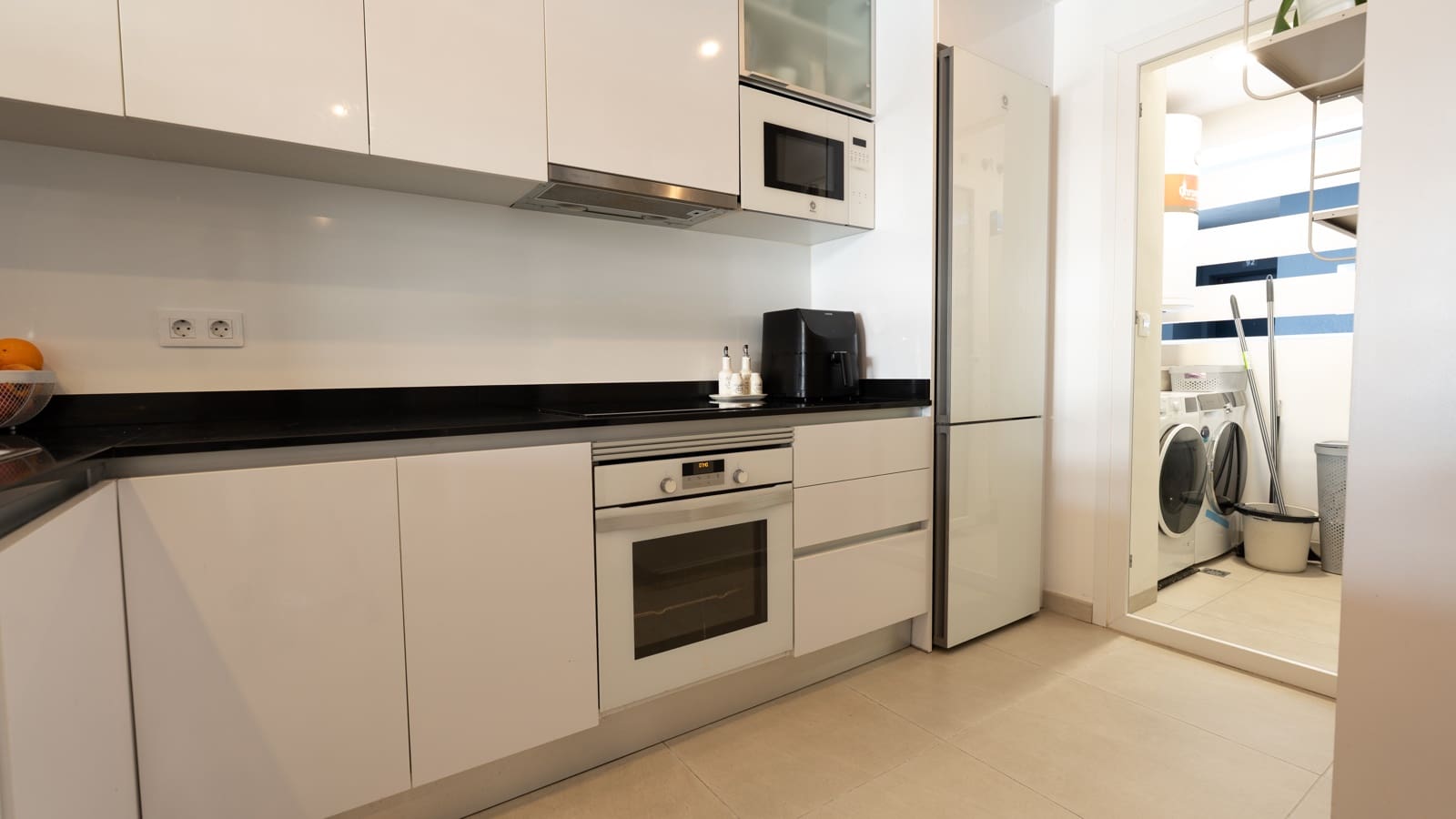 3 sovrum Lägenhet till salu i Playa Flamenca med pool - 515 000 € (Ref: 10059551)