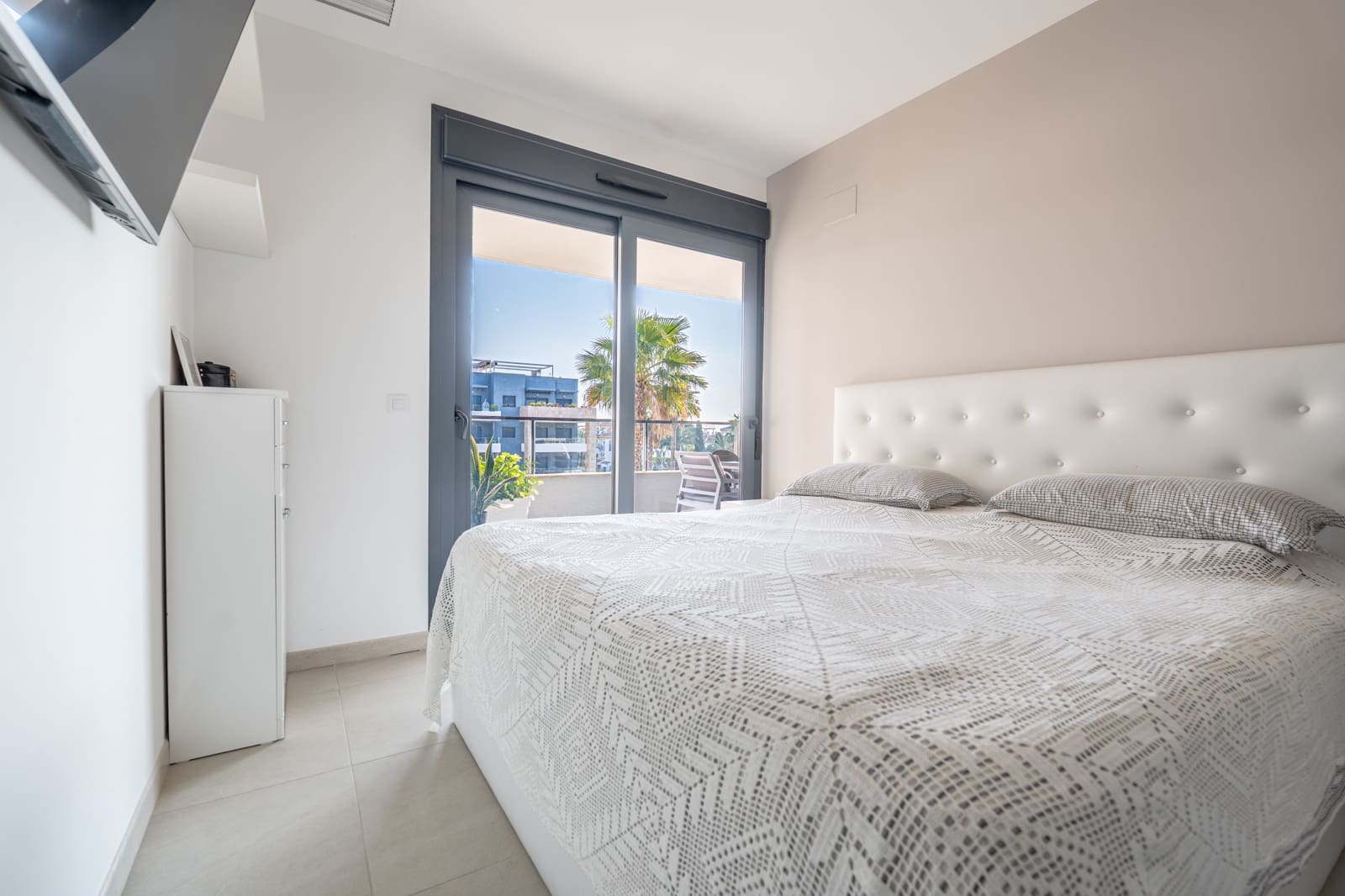 3 sovrum Lägenhet till salu i Playa Flamenca med pool - 515 000 € (Ref: 10059551)