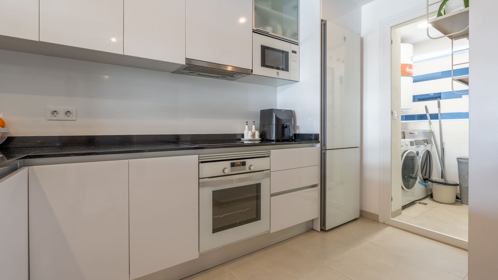 3 sovrum Lägenhet till salu i Playa Flamenca med pool - 515 000 € (Ref: 10059551)