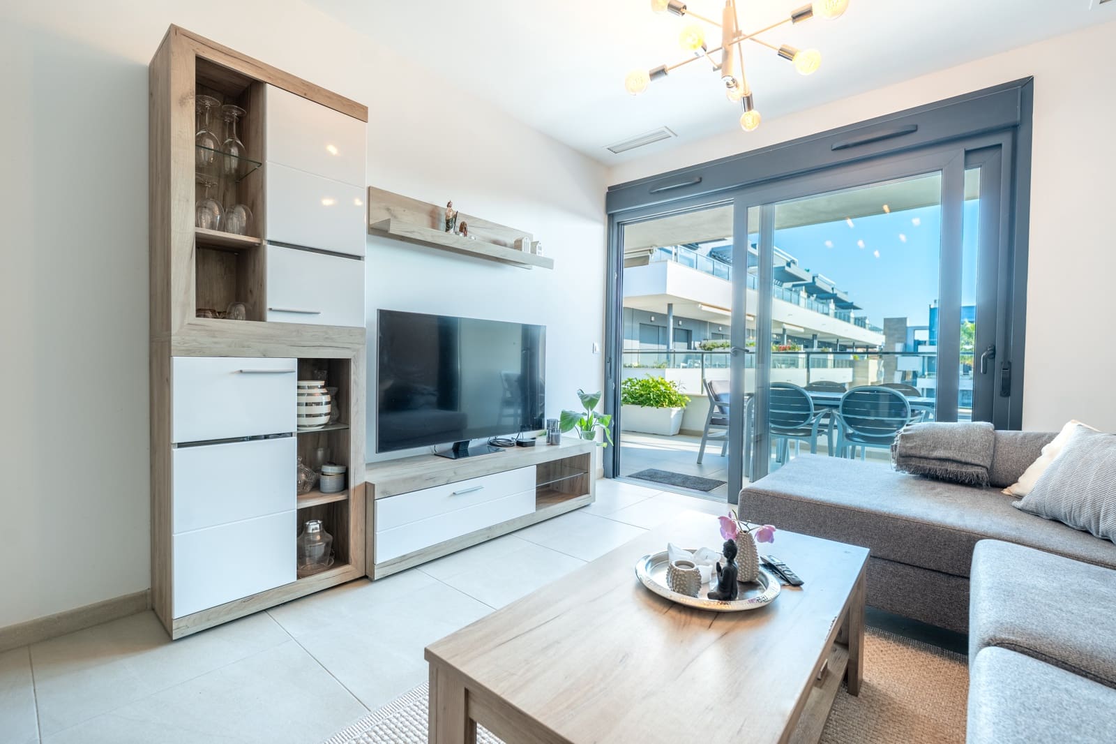3 sovrum Lägenhet till salu i Playa Flamenca med pool - 515 000 € (Ref: 10059551)