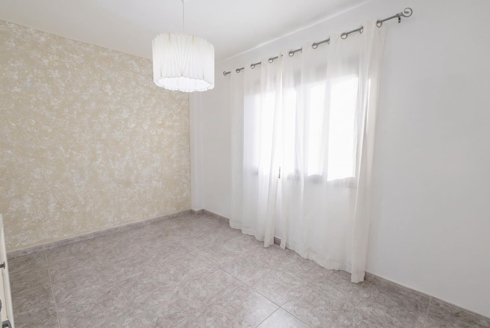 2 bedroom Apartment for sale in San Cristobal de La Laguna with pool garage - € 175,700 (Ref: 10011565)