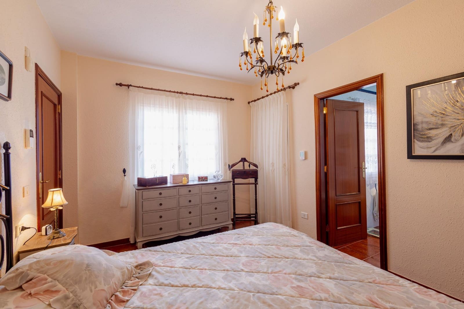 5 Zimmer Villa zu verkaufen in Araya mit Garage - 982.000 € (Ref: 10013452)