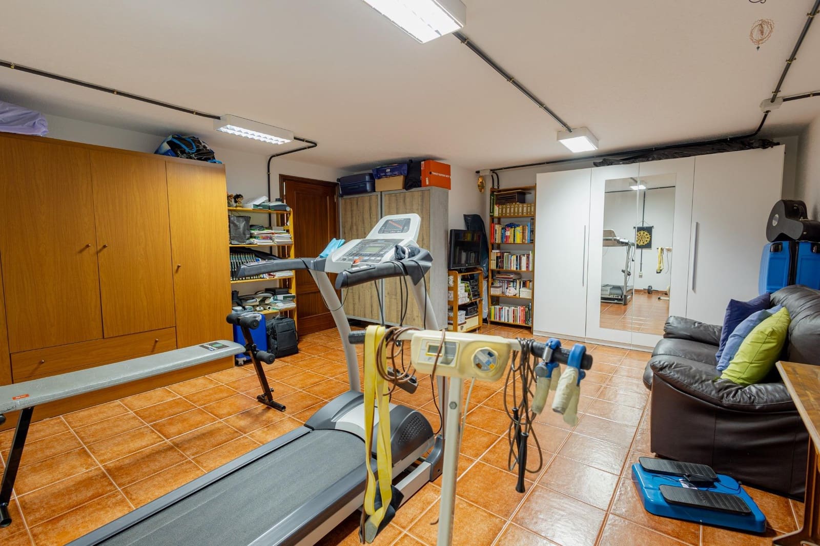 5 Zimmer Villa zu verkaufen in Araya mit Garage - 982.000 € (Ref: 10013452)