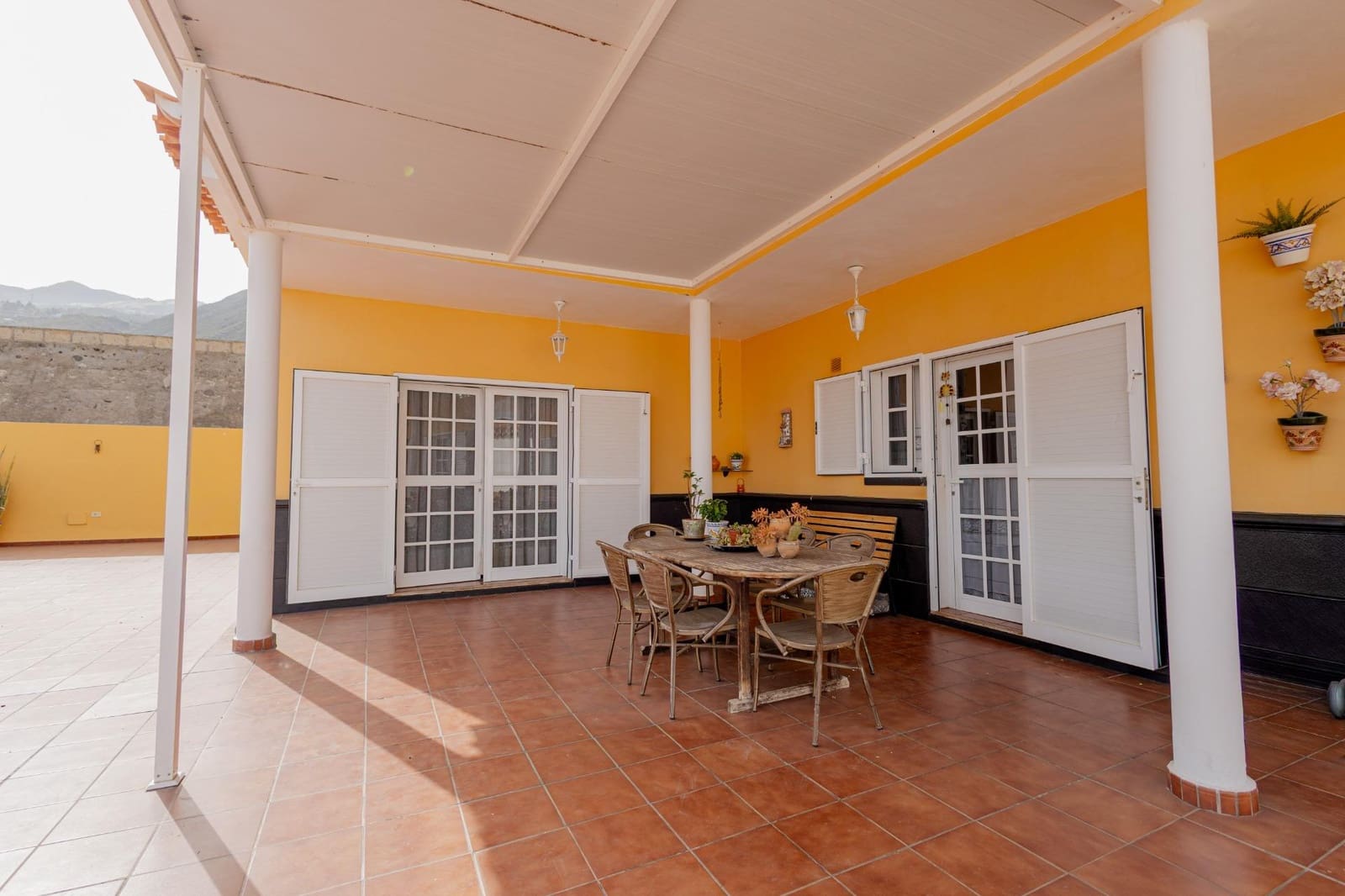 5 Zimmer Villa zu verkaufen in Araya mit Garage - 982.000 € (Ref: 10013452)
