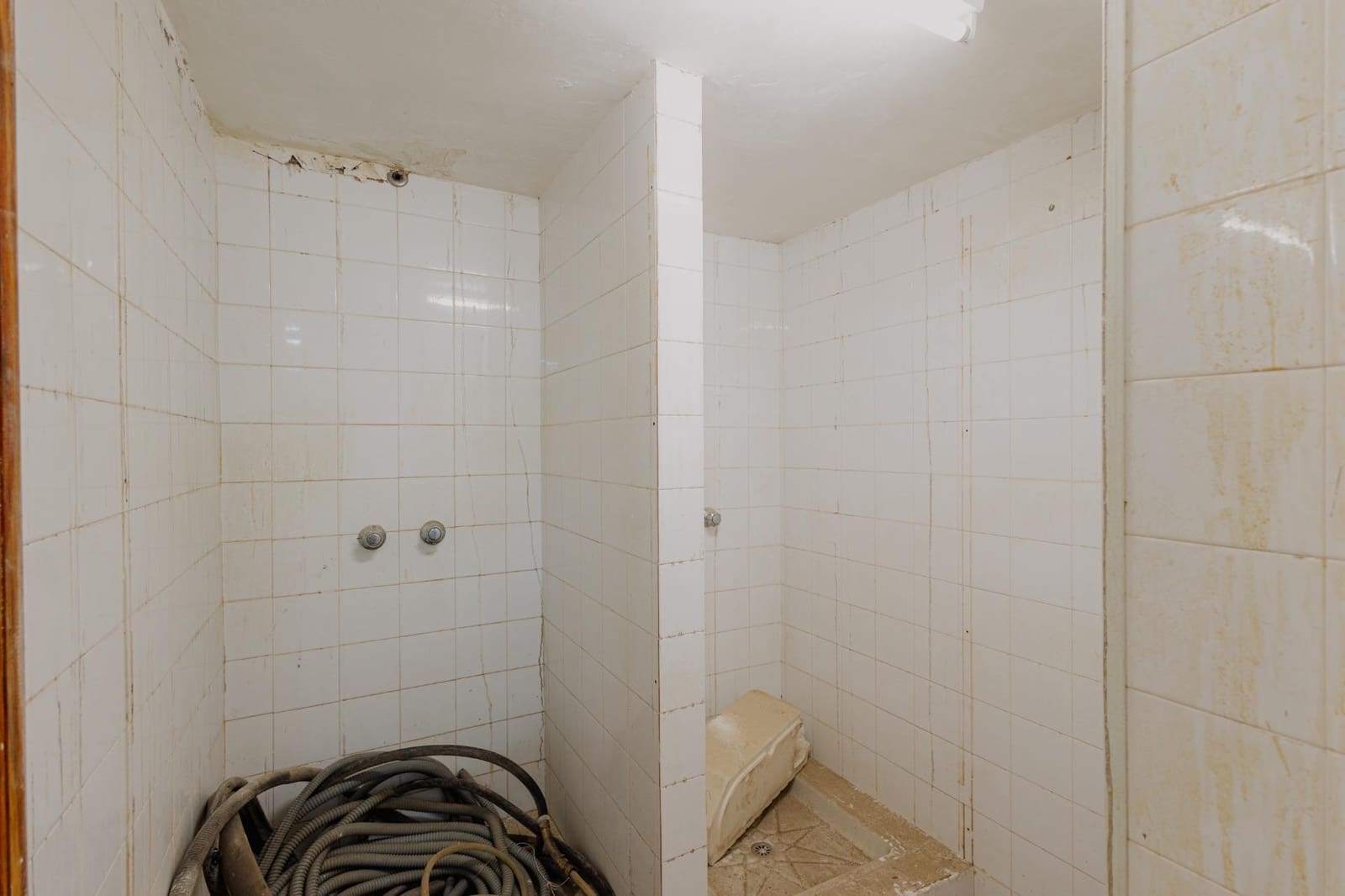 Kaupallinen myytävänä paikassa San Cristobal de La Laguna - 180 000 € (Ref: 10133429)