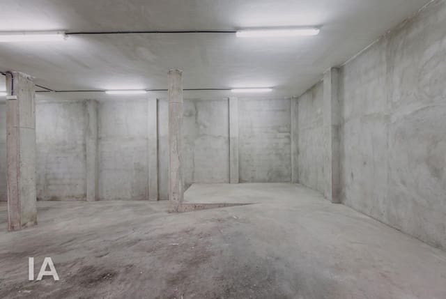 Kommersiell till salu i San Cristóbal de La Laguna - 180 000 € (Ref: 10133429)