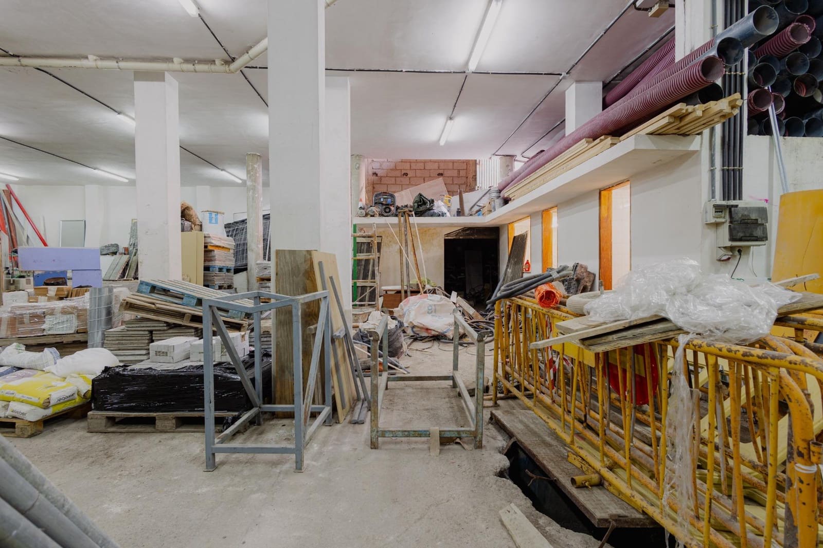 Kaupallinen myytävänä paikassa San Cristobal de La Laguna - 180 000 € (Ref: 10133429)