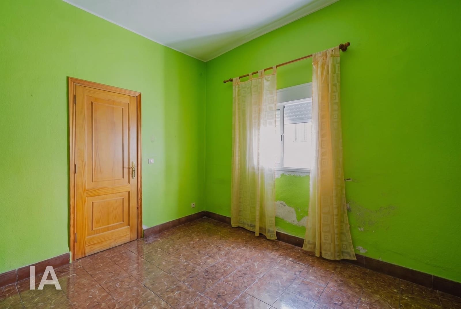 4 slaapkamer Halfvrijstaande villa te koop in Santa Cruz de Tenerife - € 239.000 (Ref: 10133430)