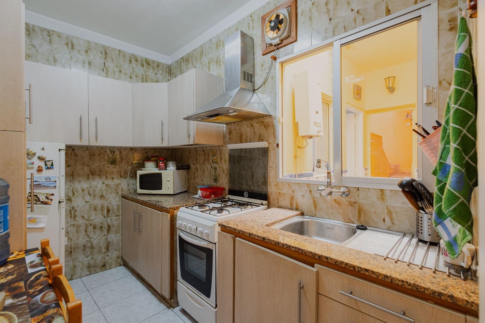 4 slaapkamer Halfvrijstaande villa te koop in Santa Cruz de Tenerife - € 239.000 (Ref: 10133430)