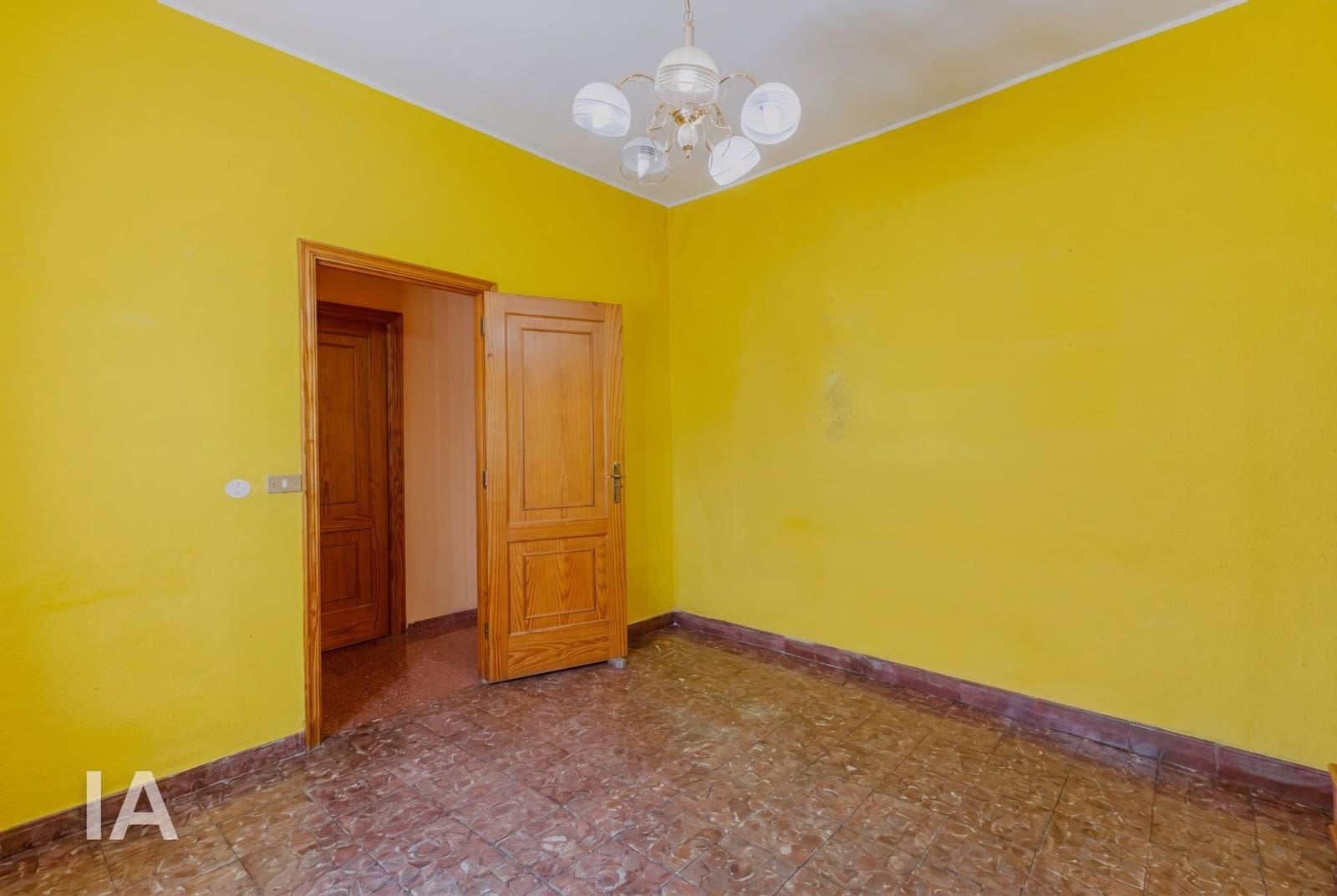 4 slaapkamer Halfvrijstaande villa te koop in Santa Cruz de Tenerife - € 239.000 (Ref: 10133430)