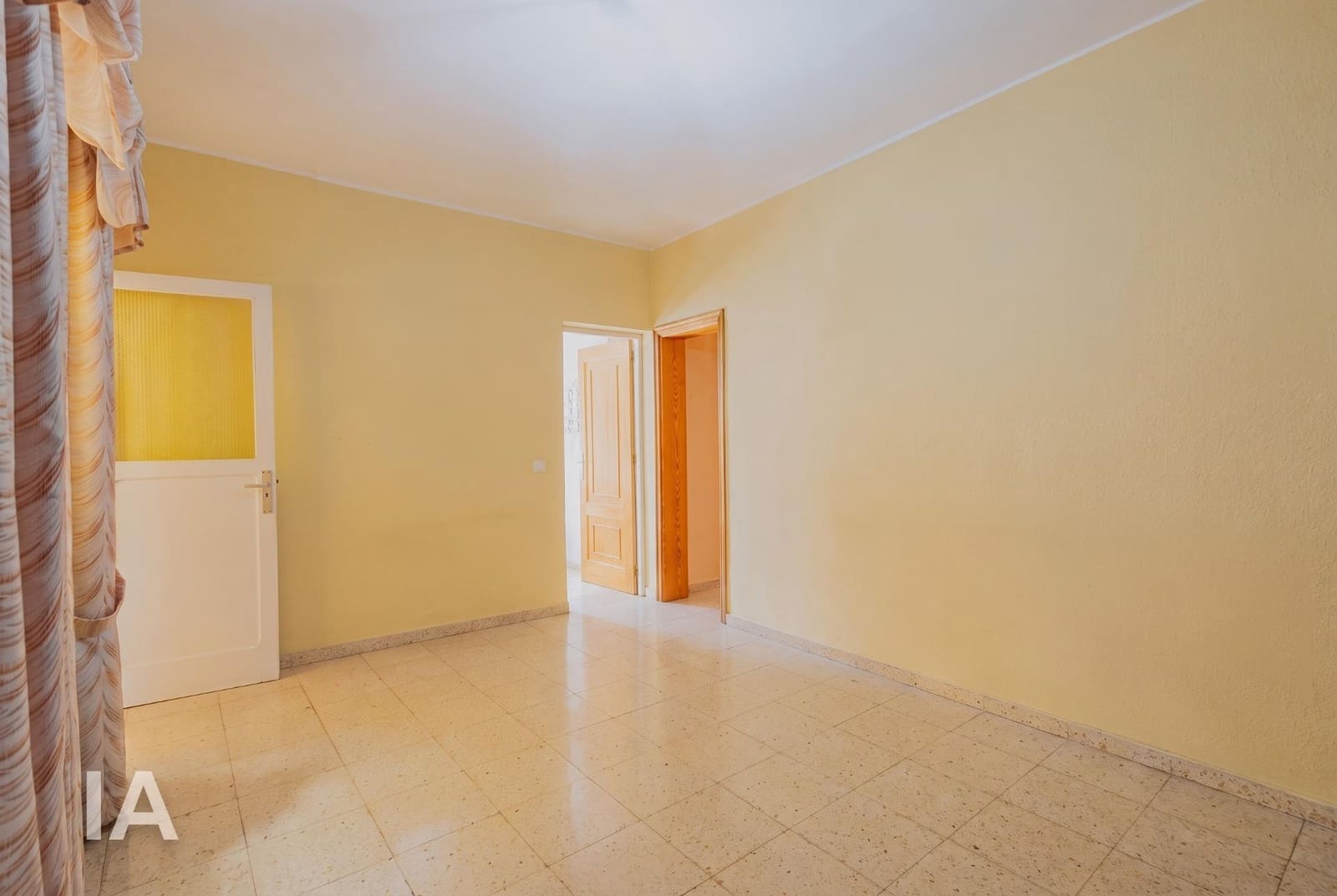4 slaapkamer Halfvrijstaande villa te koop in Santa Cruz de Tenerife - € 239.000 (Ref: 10133430)