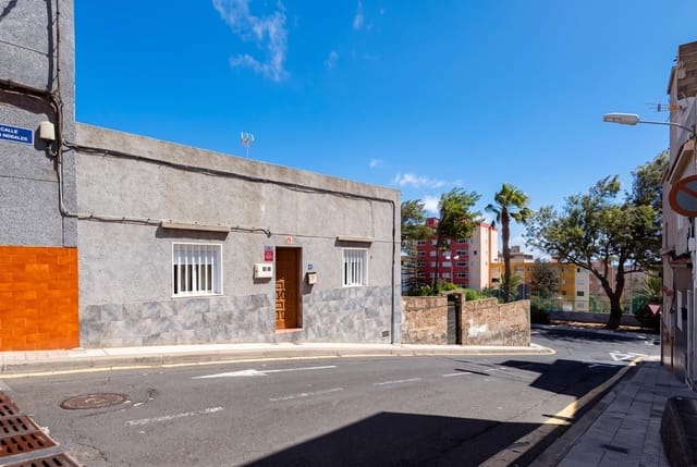 4 slaapkamer Halfvrijstaande villa te koop in Santa Cruz de Tenerife - € 239.000 (Ref: 10133430)