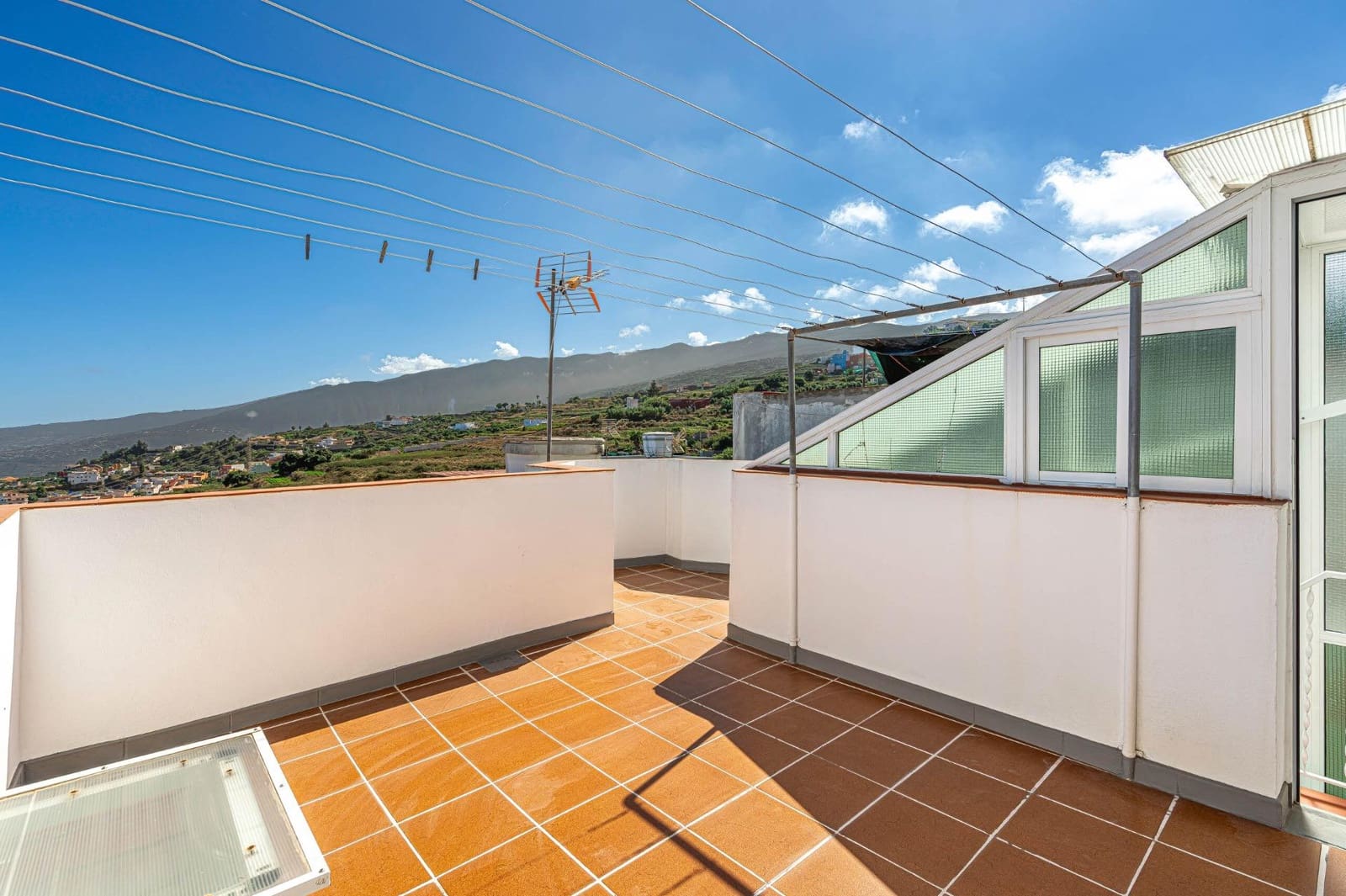 3 bedroom Terraced Villa for rent in Los Realejos - € 950 (Ref: 10148903)