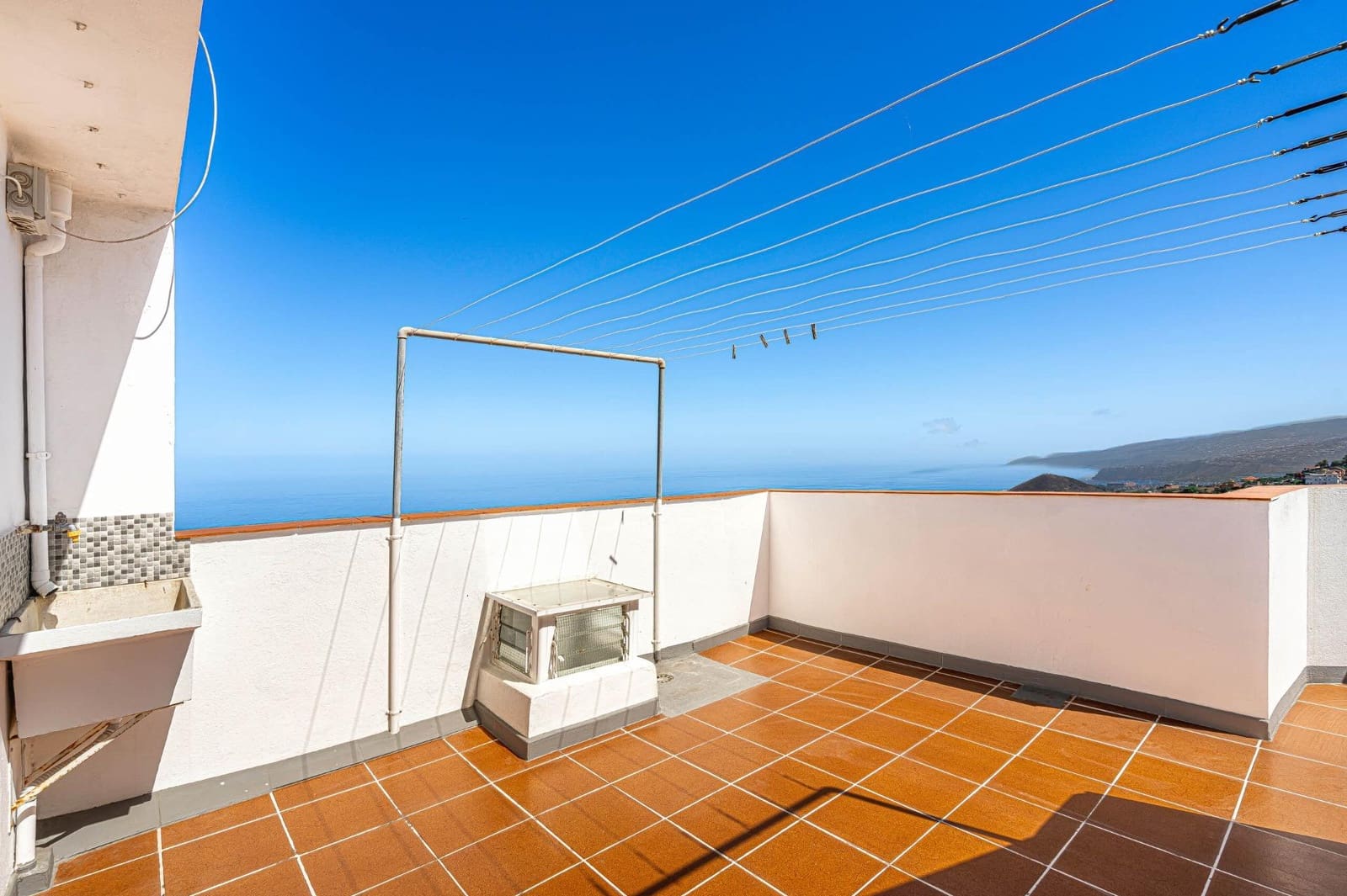 3 bedroom Terraced Villa for rent in Los Realejos - € 950 (Ref: 10148903)