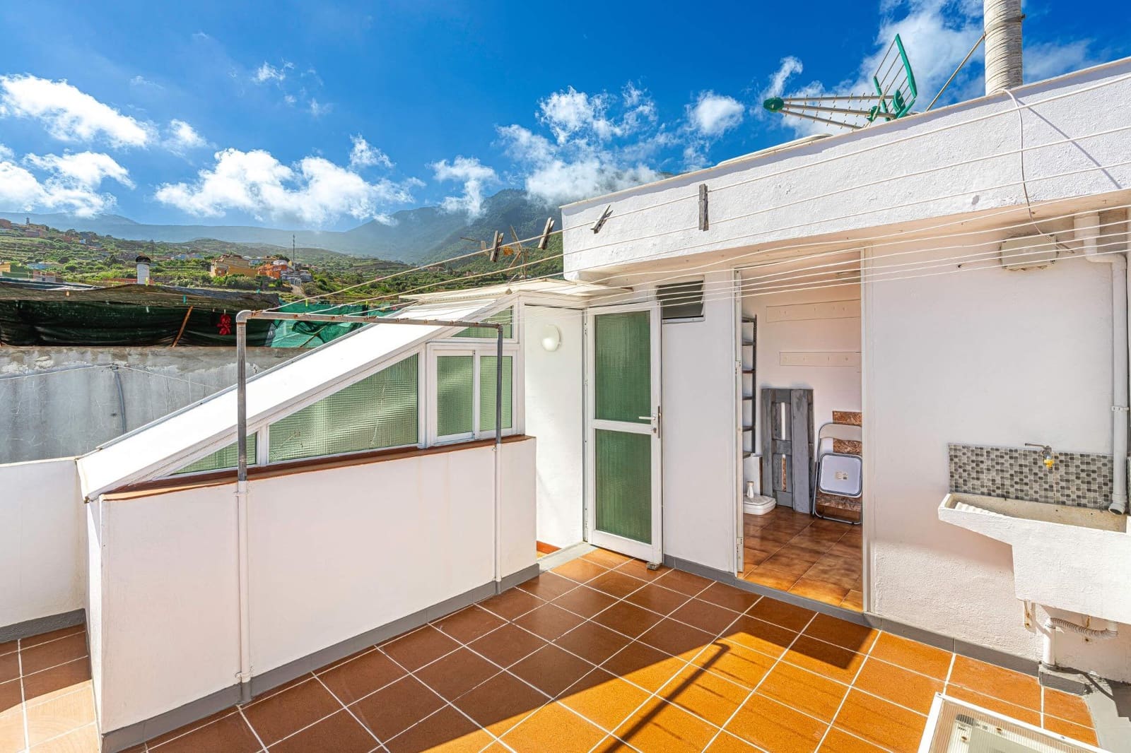 3 bedroom Terraced Villa for rent in Los Realejos - € 950 (Ref: 10148903)