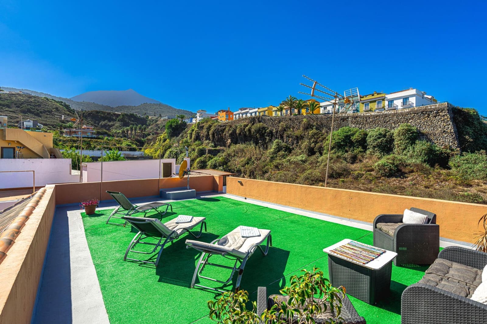 4 quarto Moradia para venda em San Juan de la Rambla com garagem - 366 000 € (Ref: 10163136)