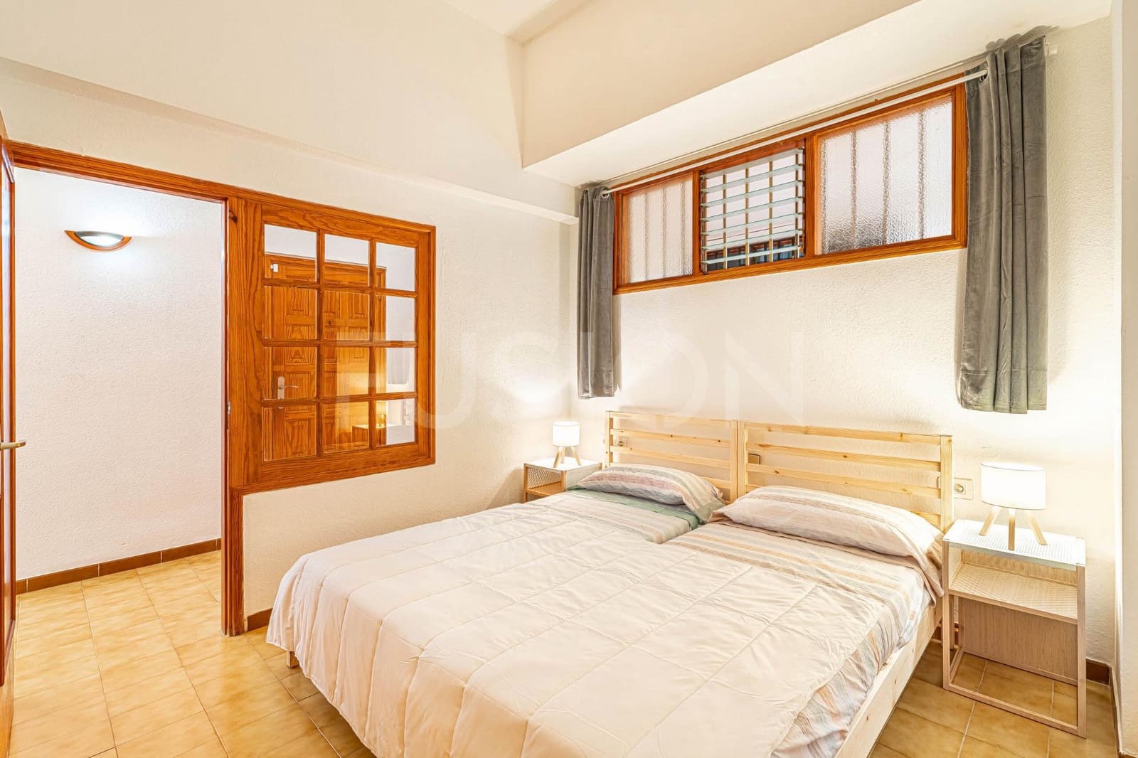 Piso de 1 habitación en Los Cristianos en venta con piscina - 223.000 € (Ref: 10180760)