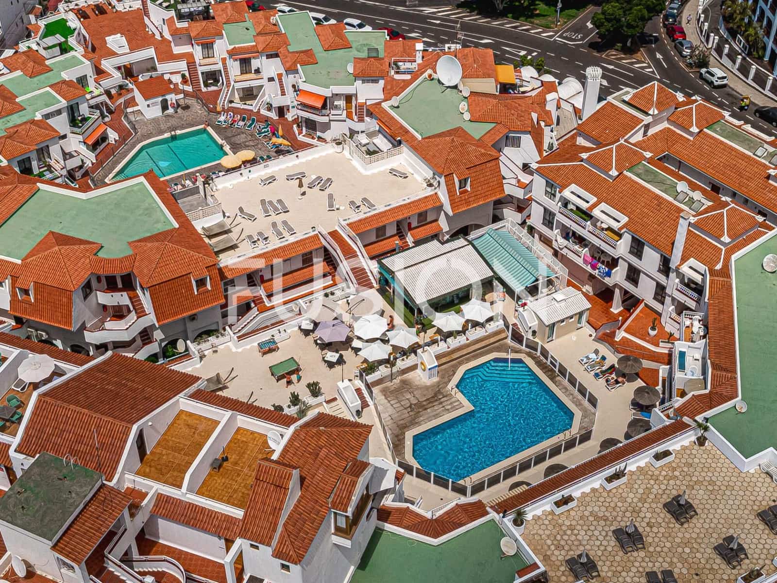 Piso de 1 habitación en Los Cristianos en venta con piscina - 223.000 € (Ref: 10180760)