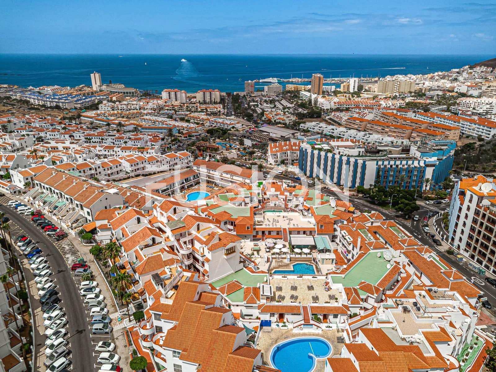 Piso de 1 habitación en Los Cristianos en venta con piscina - 223.000 € (Ref: 10180760)