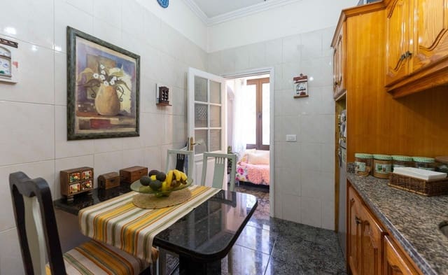 4 soveværelse Byhus til salg i La Orotava - € 280.000 (Ref: 9975780)