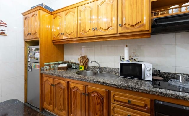 4 soveværelse Byhus til salg i La Orotava - € 280.000 (Ref: 9975780)