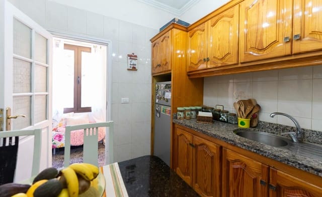 4 soveværelse Byhus til salg i La Orotava - € 280.000 (Ref: 9975780)
