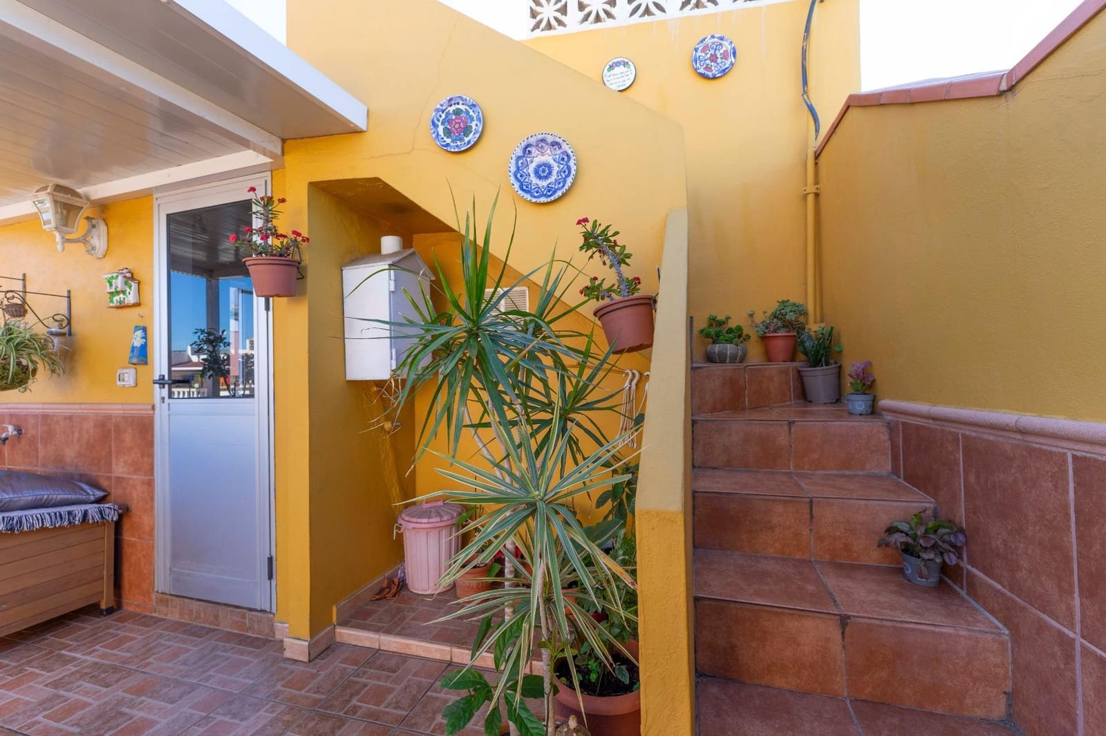 4 bedroom Townhouse for sale in La Orotava - € 280,000 (Ref: 9975780)