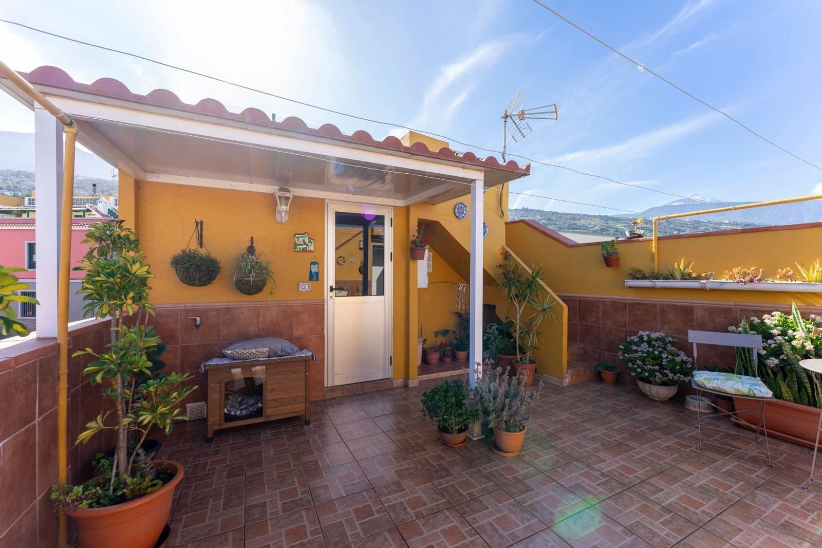4 bedroom Townhouse for sale in La Orotava - € 280,000 (Ref: 9975780)