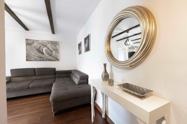 2 soverom Leilighet til salgs i Arona med svømmebasseng garasje - € 269 500 (Ref: 9975784)