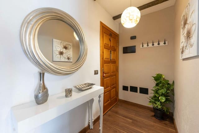 2 soverom Leilighet til salgs i Arona med svømmebasseng garasje - € 269 500 (Ref: 9975784)