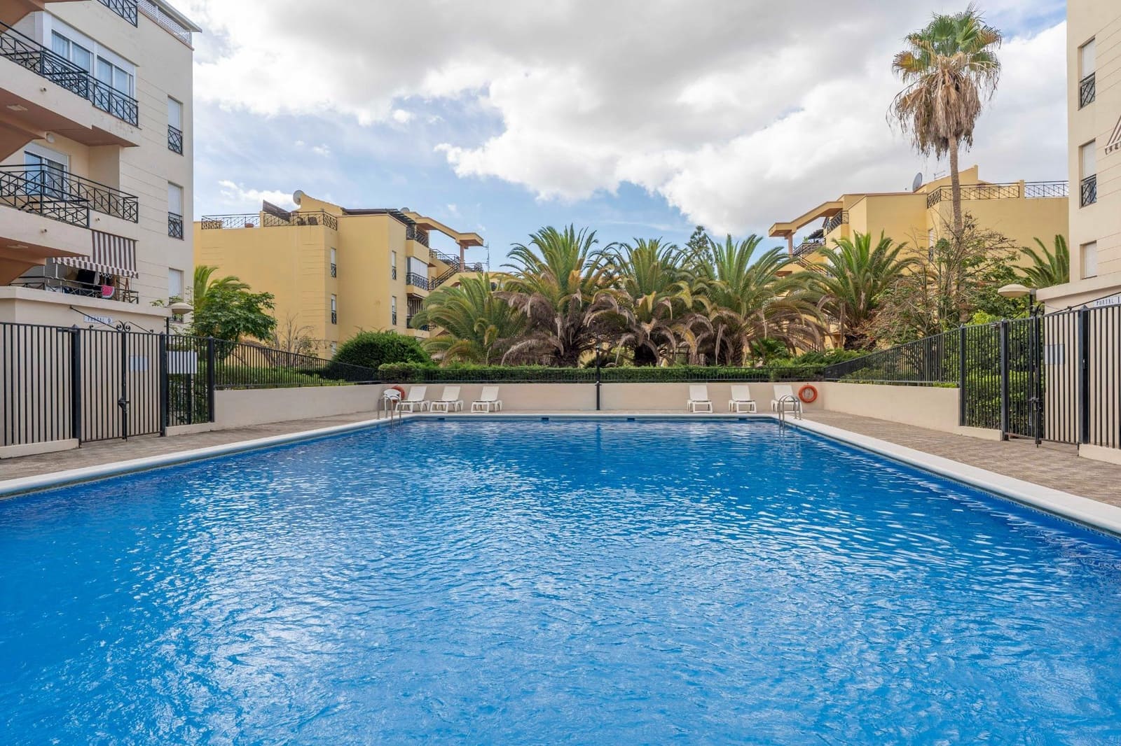 2 soveværelse Lejlighed til salg i Arona med swimmingpool garage - € 269.500 (Ref: 9975784)