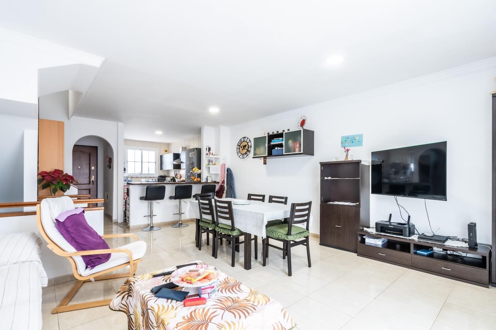 3 soverom Rekkehus til salgs i San Isidro de Abona med garasje - € 344 000 (Ref: 9975787)