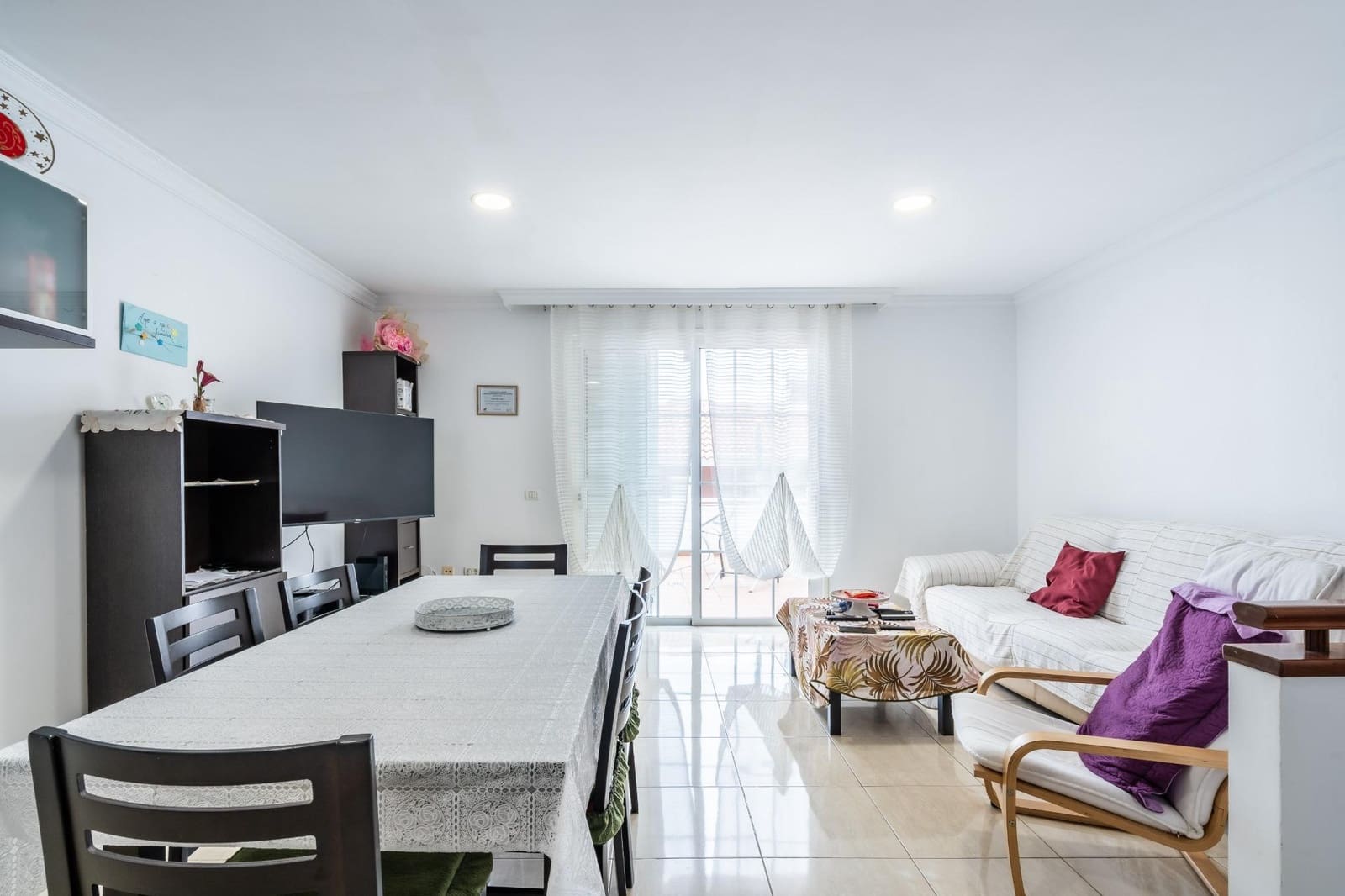 3 soverom Rekkehus til salgs i San Isidro de Abona med garasje - € 344 000 (Ref: 9975787)